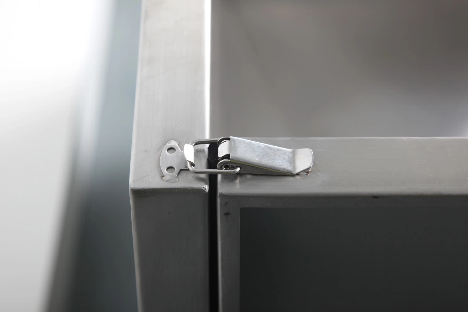 Shernbao Stainless Steel Electric Lifting Bath Tub (LEFT Sliding Door) 6 Shernbao Stainless Steel Electric Lifting Bath Tub (LEFT Sliding Door) - Image 4